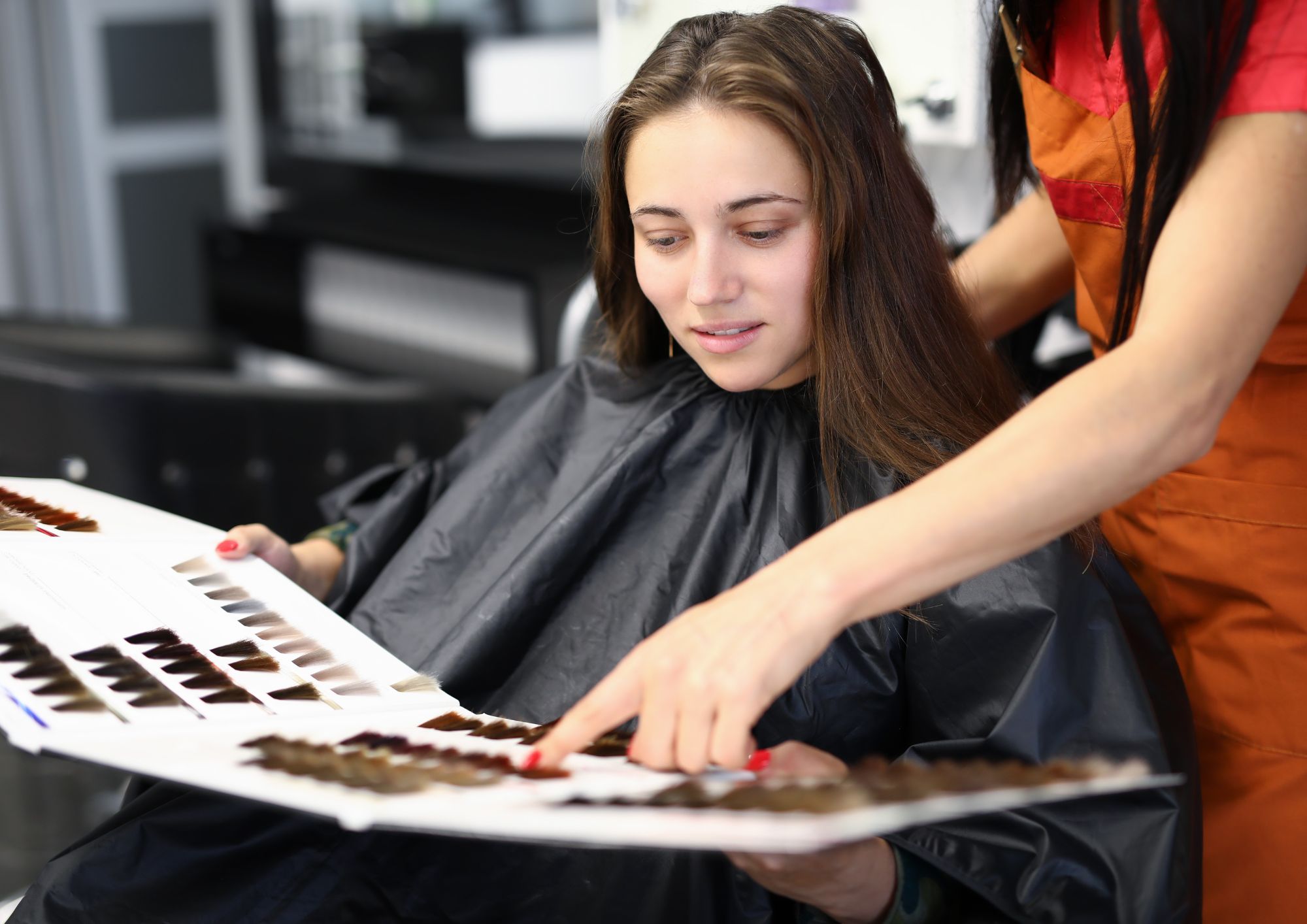 Te vamos a aconsejar sobre tus mechas balayage en Girona